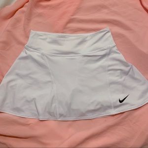 Nike white tennis skirts shorts skorts